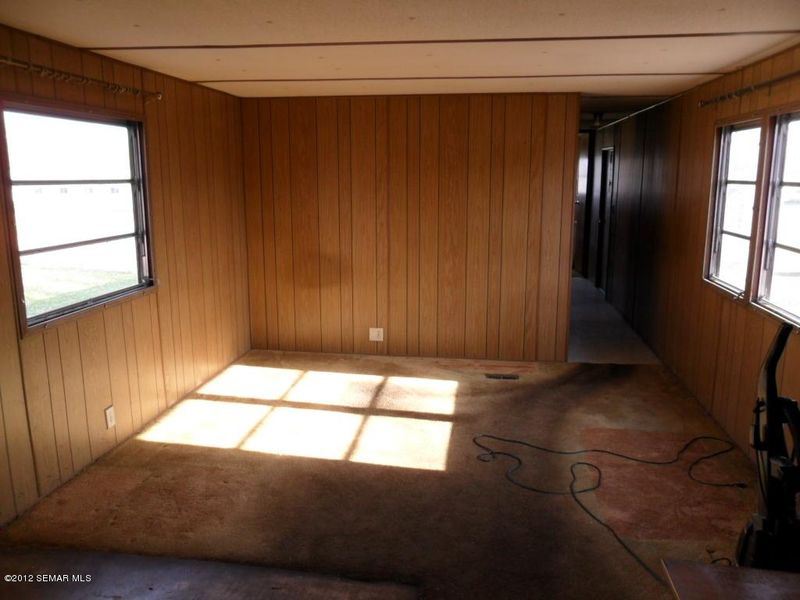 135 N Watopa St, Kellogg, MN 55945