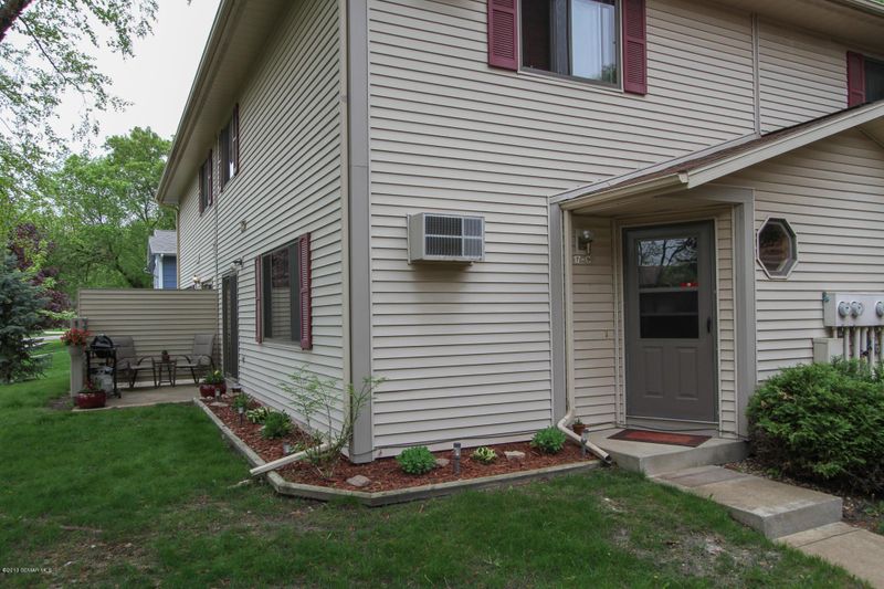 17 Meadow Run Dr SW #C, Rochester, MN 55902