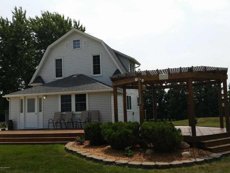 64503 320th St, Sargeant, MN 55973