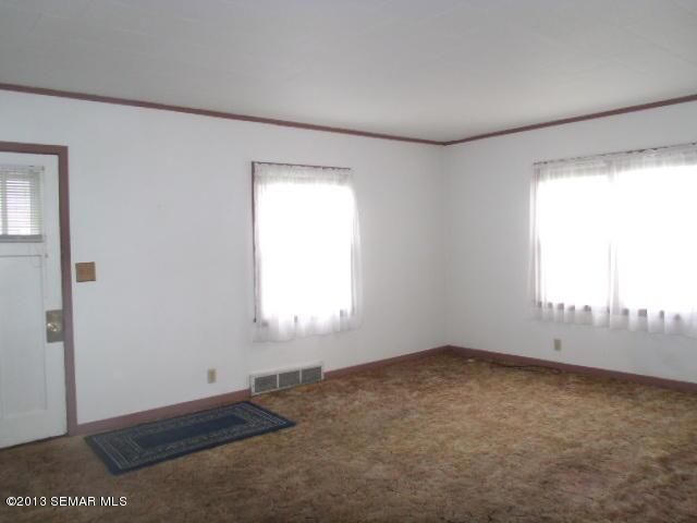 312 E 11th St, Winona, MN 55987