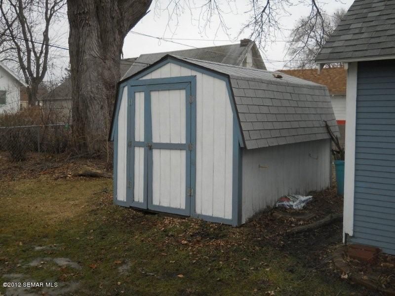 924 11th Ave NE, Rochester, MN 55906