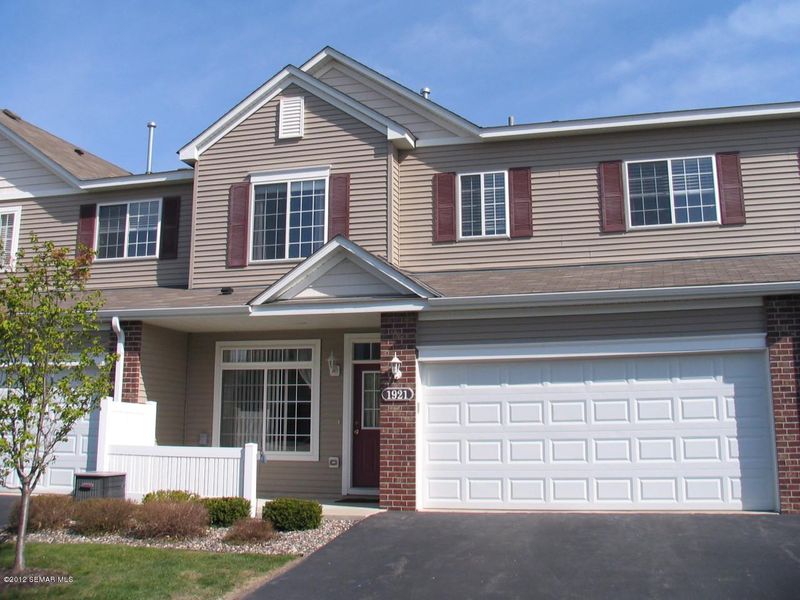 1921 Sandcherry Ct NW, Rochester, MN 55901