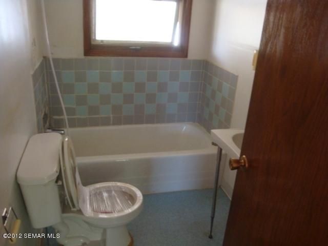 308 Valley St NW, Preston, MN 55965