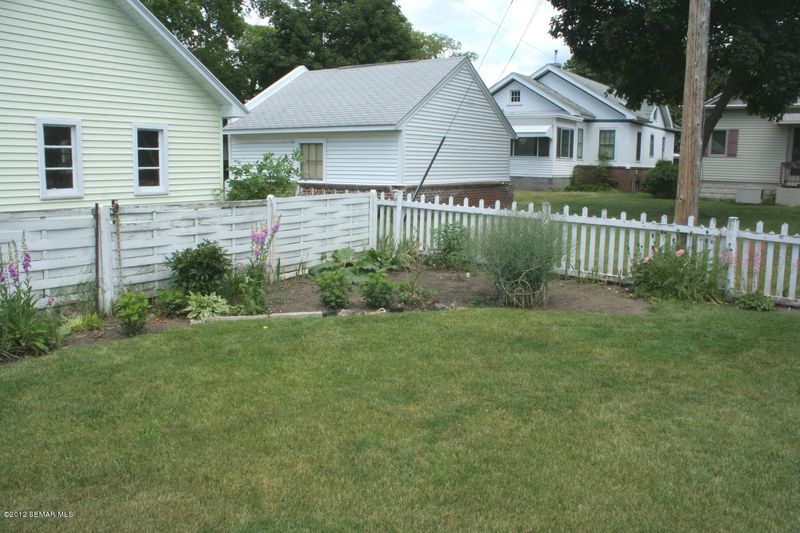 920 Gilmore Ave, Winona, MN 55987