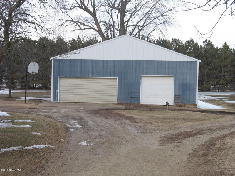 13180 64th Ave SE, Blooming Prairie, MN 55917
