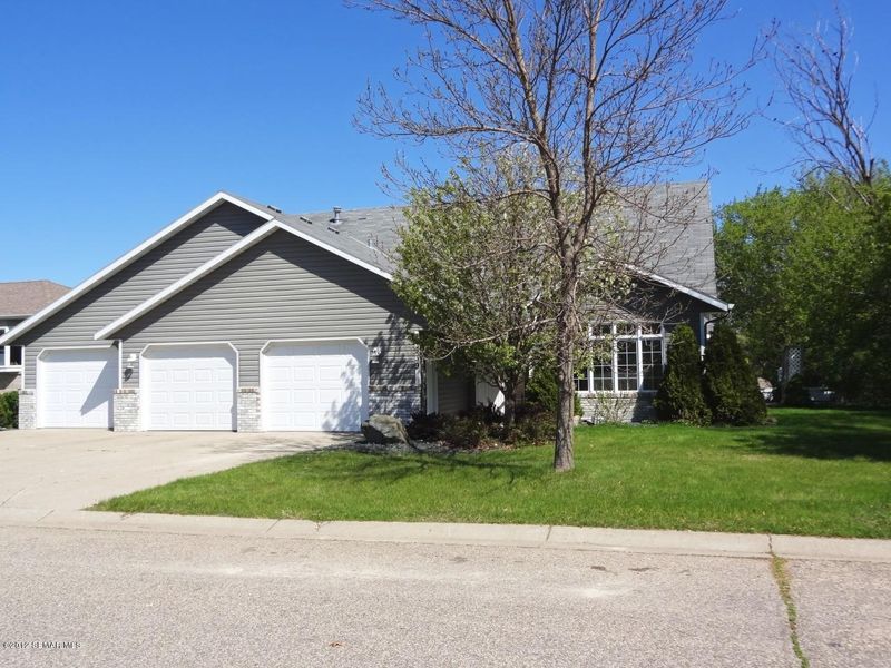 539 5th St E, Wanamingo, MN 55983