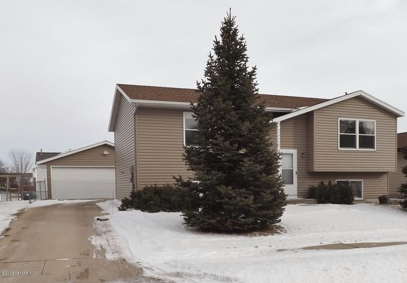 822 48th Ave NW, Rochester, MN 55901