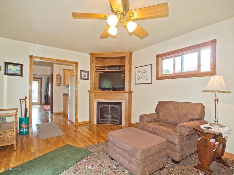 1018 S Prairie St, Lake City, MN 55041