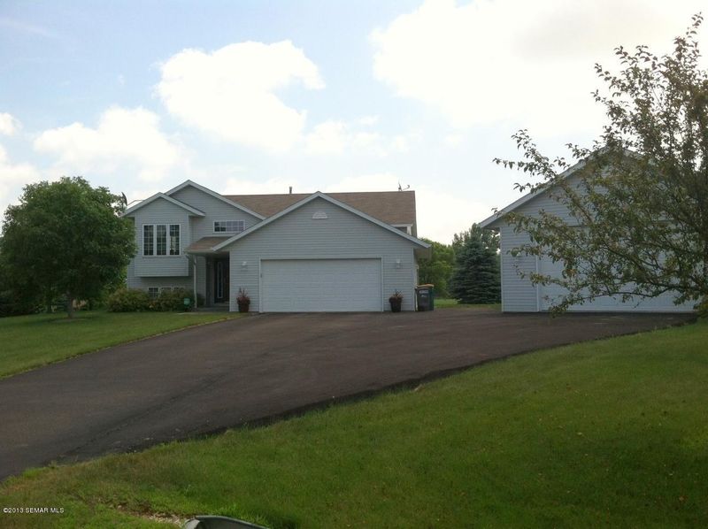 1140 Lone Oak Ln SW, Oronoco, MN 55960