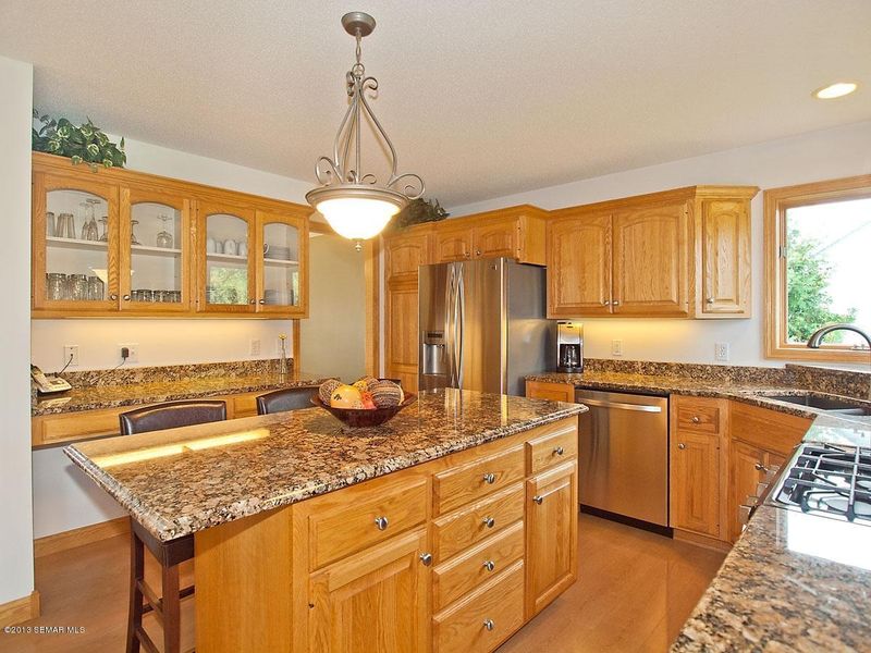 2911 Cassidy Dr NE, Rochester, MN 55906