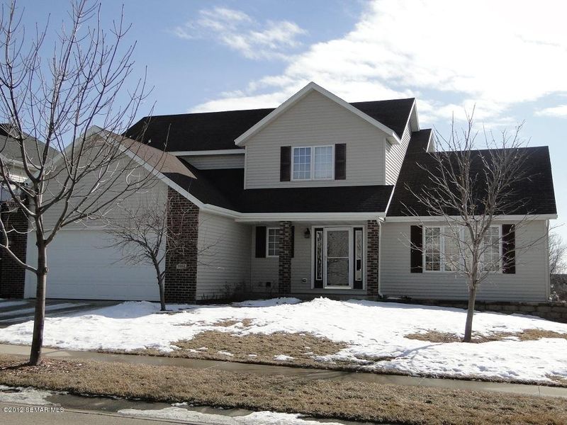 3984 Birmingham Ln NW, Rochester, MN 55901