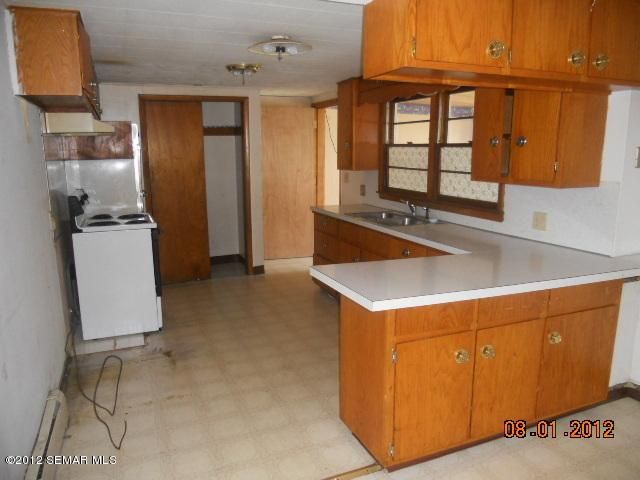 606 13th St NE, Austin, MN 55912