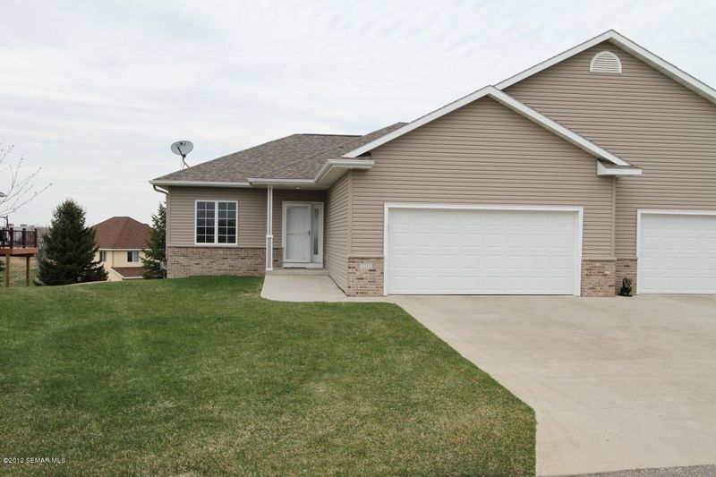 3231 James Ln NE, Rochester, MN 55906