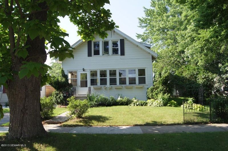412 10th St SE, Rochester, MN 55904