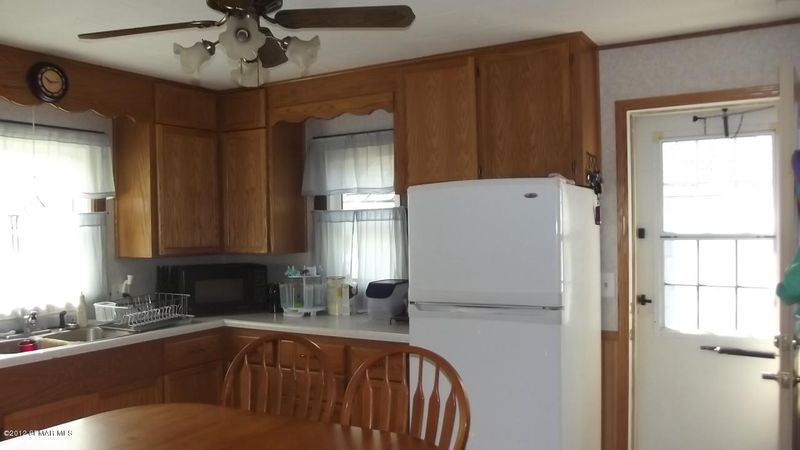 614 S Badger St, Caledonia, MN 55921