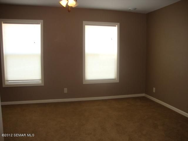 1004 E 9th St, Winona, MN 55987