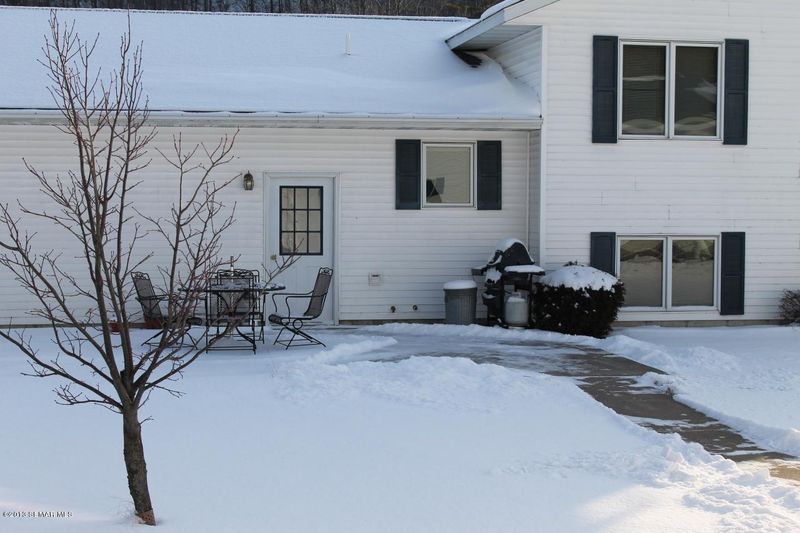 8650 E 8th St, Winona, MN 55987