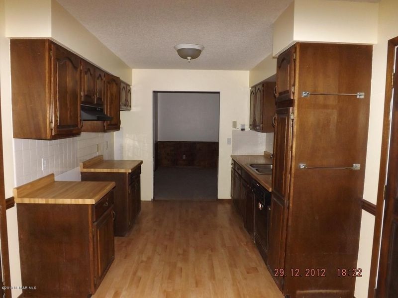 109 Centennial St E, Wykoff, MN 55990