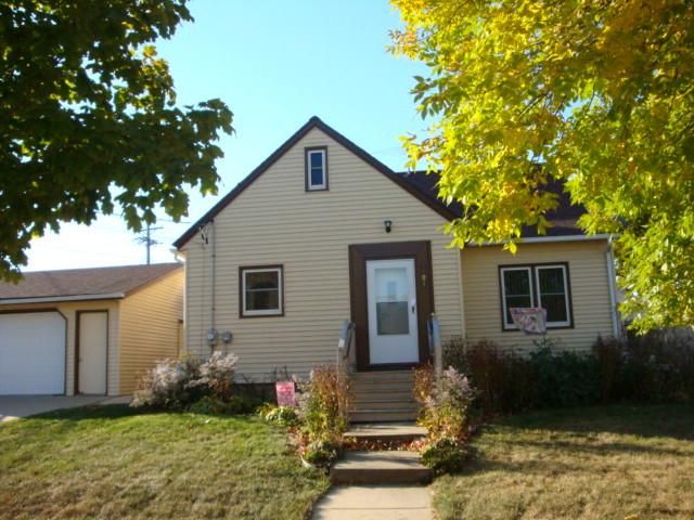 101 1st St NW, Dodge Center, MN 55927