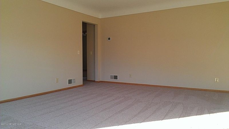 850 East Ave E, Zumbrota, MN 55992