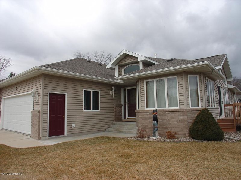 50 Whispering Dr, Winona, MN 55987