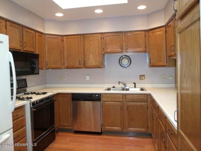 387 Hillview Dr, Winona, MN 55987