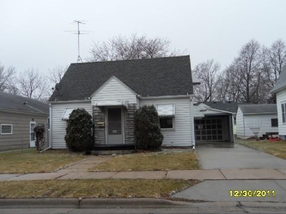 809 11th St NW, Austin, MN 55912