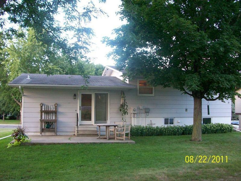 266 Rena Belle St NW, Eyota, MN 55934