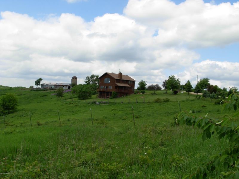 9412 Windwalker Rd, Caledonia, MN 55921
