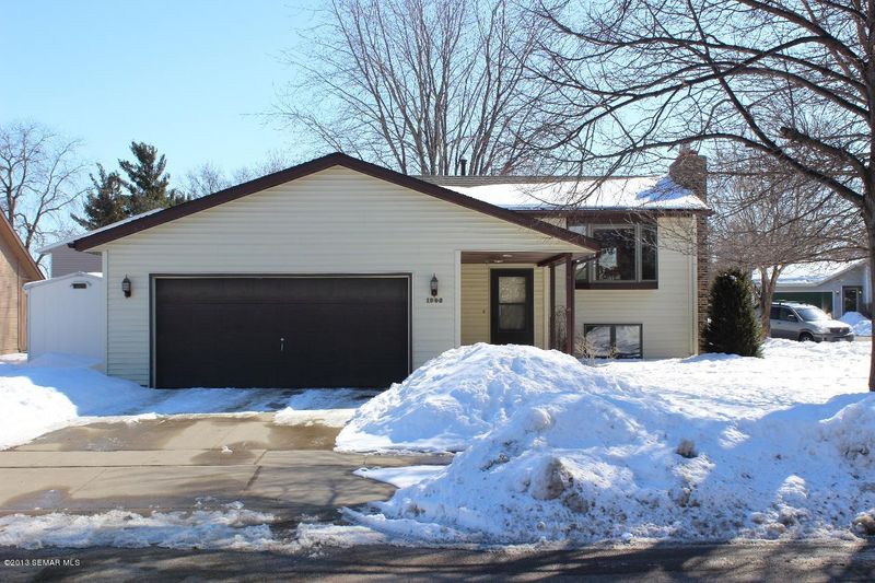 1908 24th St SE, Rochester, MN 55904