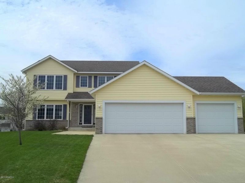 4446 Arcon Ln NW, Rochester, MN 55901