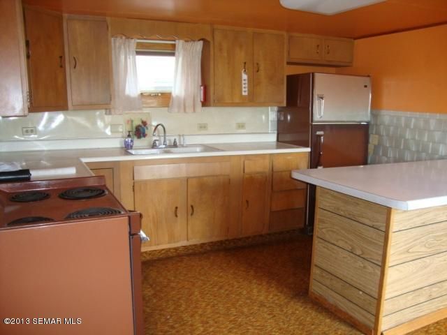 805 E 2nd St, Winona, MN 55987