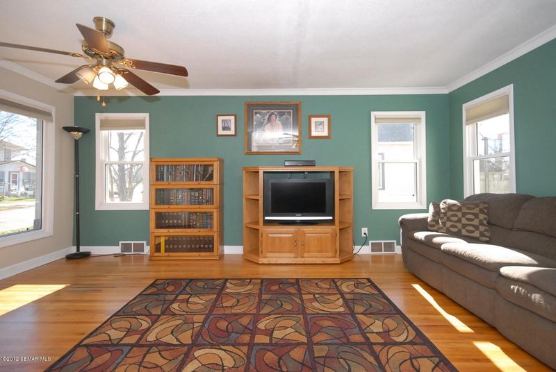 215 16th Ave SE, Rochester, MN 55904