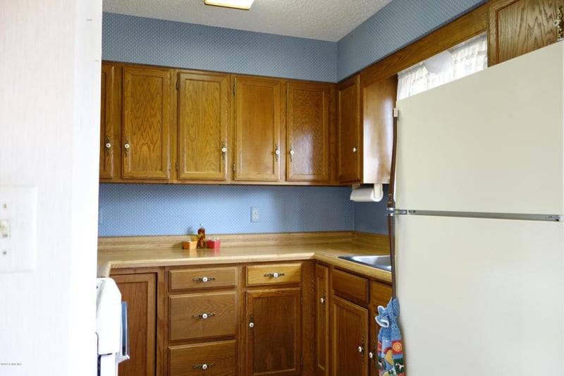 542 5th St SW, Pine Island, MN 55963