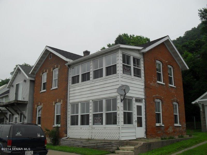 503 N Main St, Alma, WI 54610