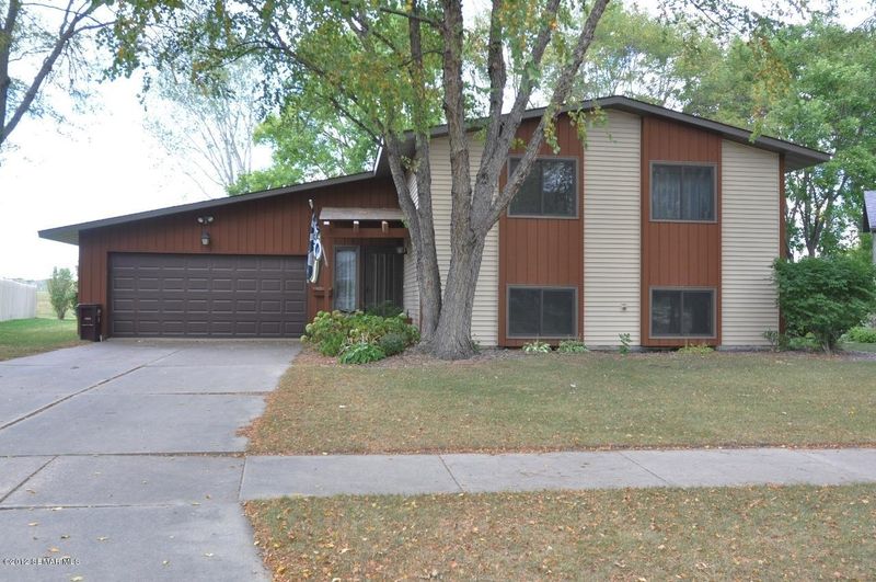 815 21st St SE, Rochester, MN 55904