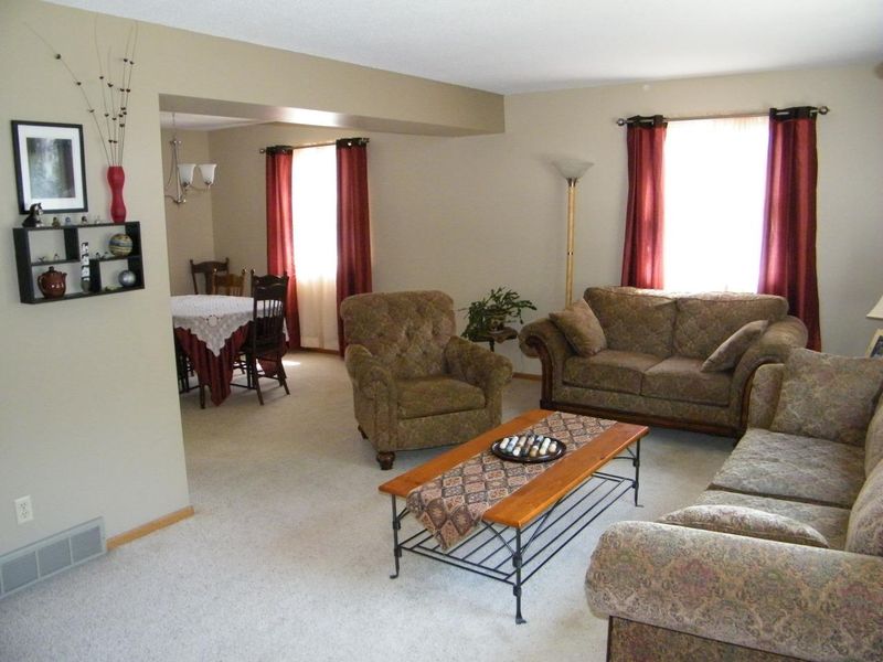 4025 3rd St NW, Rochester, MN 55901