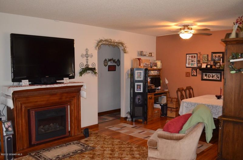 206 16th St SE, Austin, MN 55912