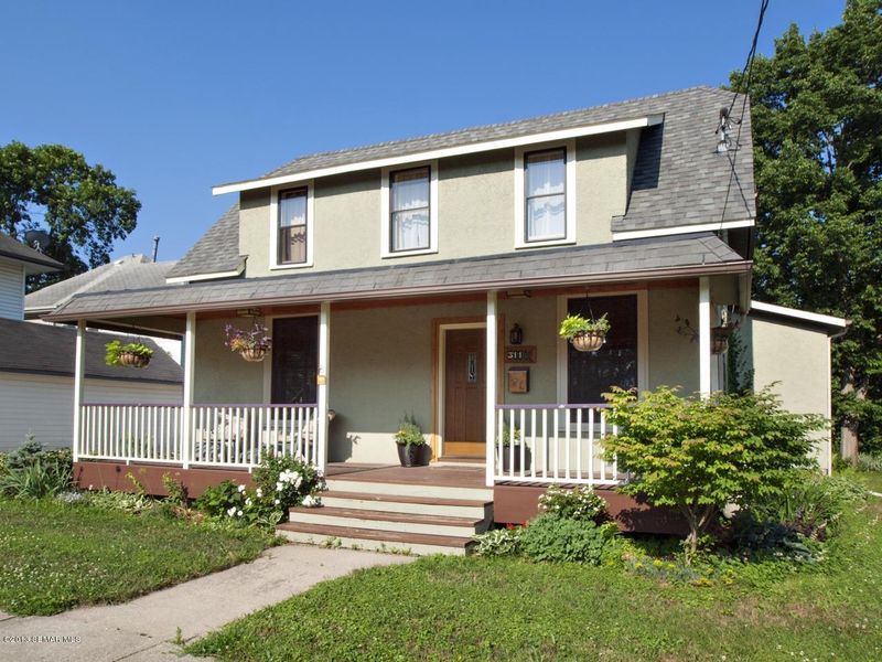 311 7th Ave NW, Rochester, MN 55901