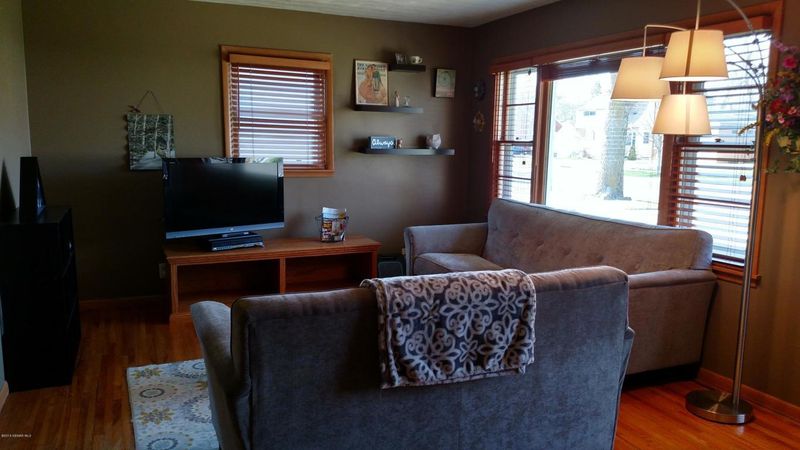 709 7th Ave SW, Austin, MN 55912