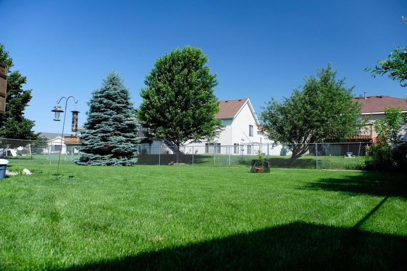 4611 58th Ln NW, Rochester, MN 55901