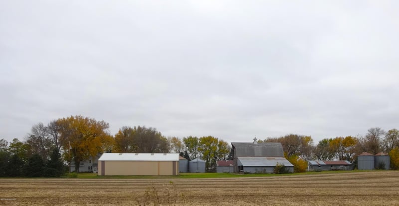 60927 100th St, Walters, MN 56097