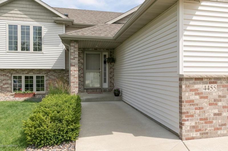 4455 Genevieve Pl NW, Rochester, MN 55901