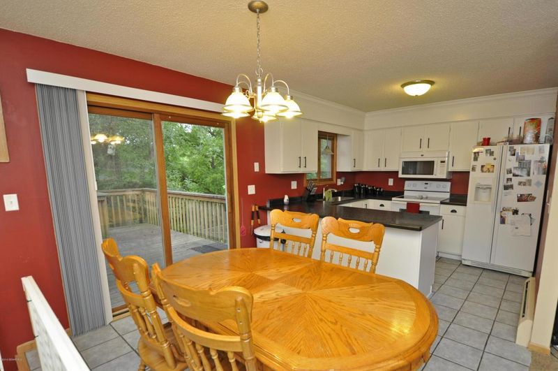 3841 Willow Heights Dr SW, Rochester, MN 55902