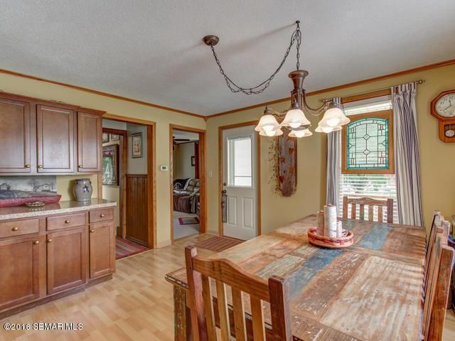 114 6th St NE, Stewartville, MN 55976