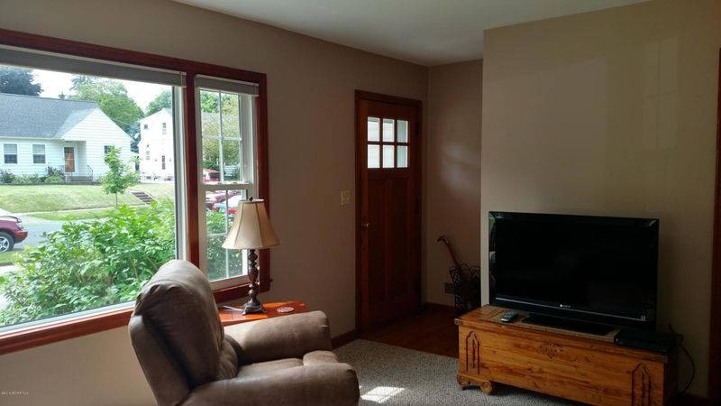1014 8th Ave NW, Rochester, MN 55901