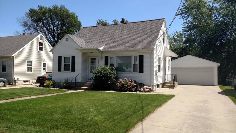 1014 8th Ave NW, Rochester, MN 55901