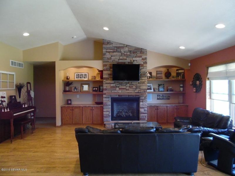 1113 9th Cir NW, Waseca, MN 56093