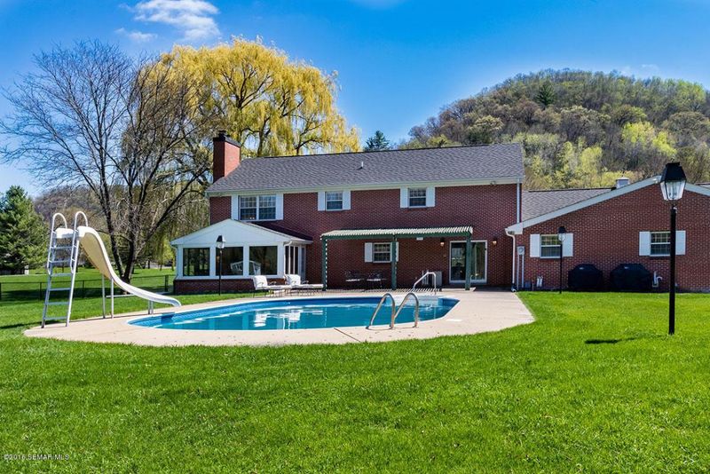 113 Jay Bee Dr, Winona, MN 55987