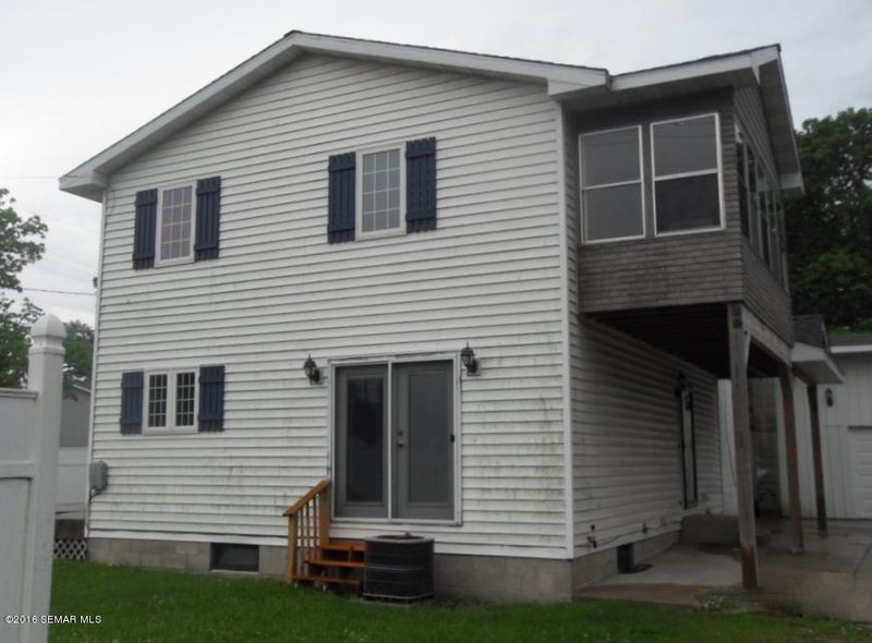 27009 540th Ave, Lansing, MN 55950